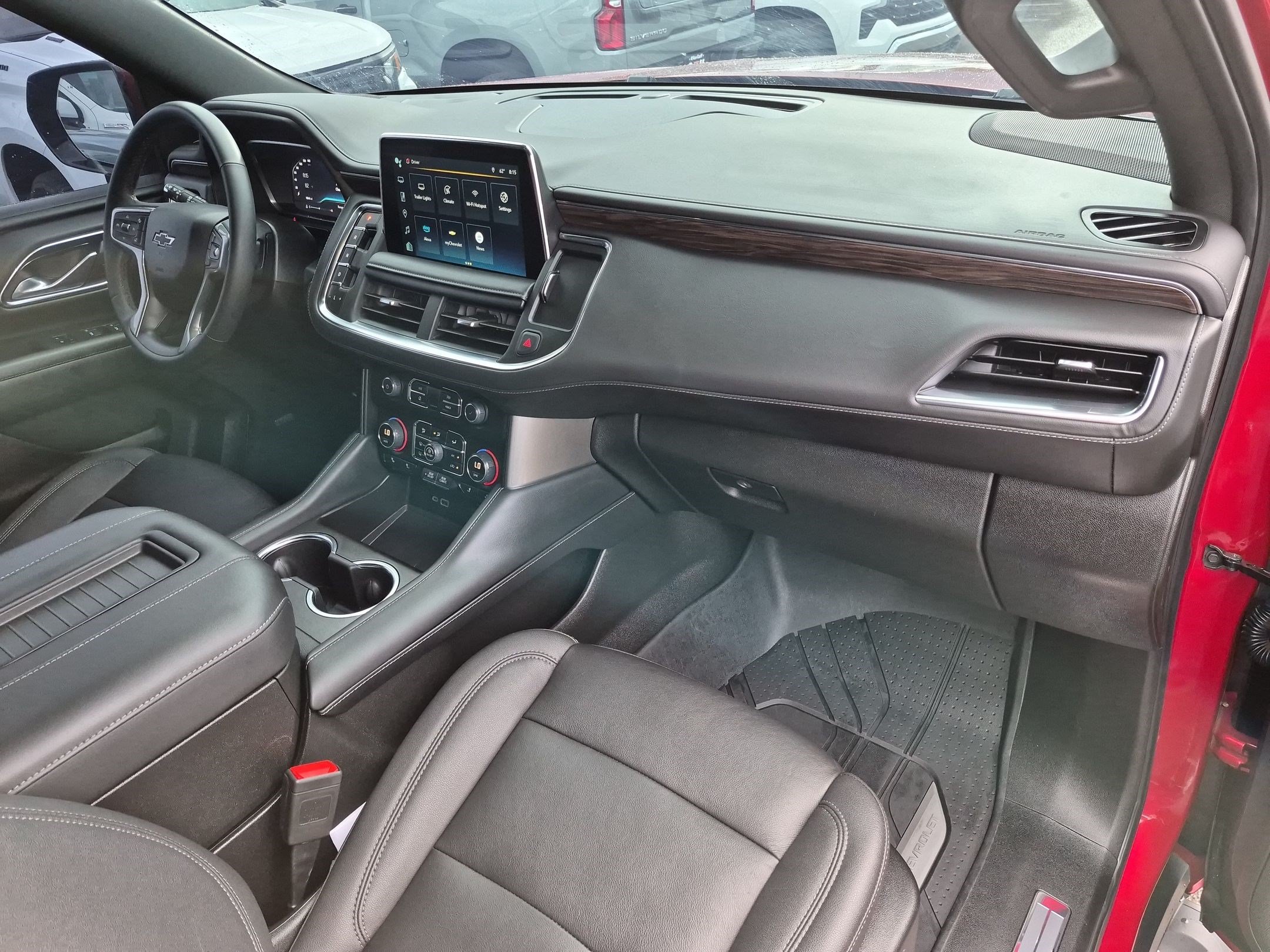 Used 2023 Chevrolet Tahoe Z71 w/ Luxury Package AWD/4WD image 32
