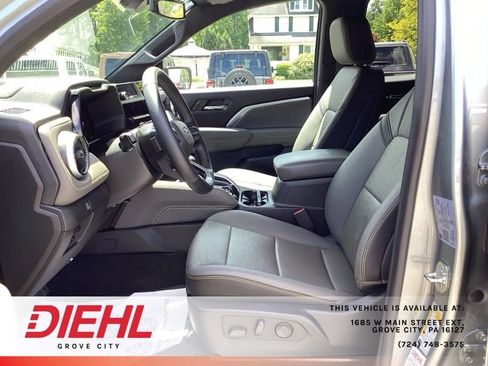 Used 2025 Chevrolet Colorado ZR2 AWD/4WD image 23