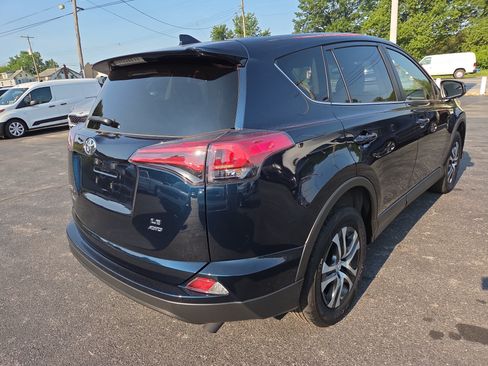 Used 2018 Toyota RAV4 LE w/ All Weather Liner Package AWD/4WD image 4