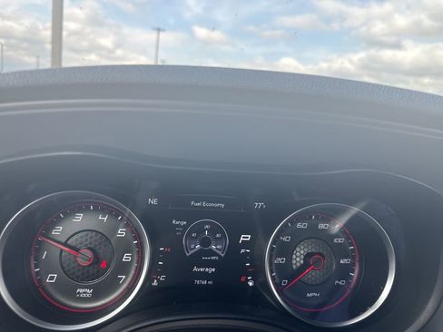 Used 2023 Dodge Charger SXT image 10