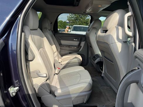 Used 2015 GMC Acadia SLT w/ Open Road Package FWD image 16