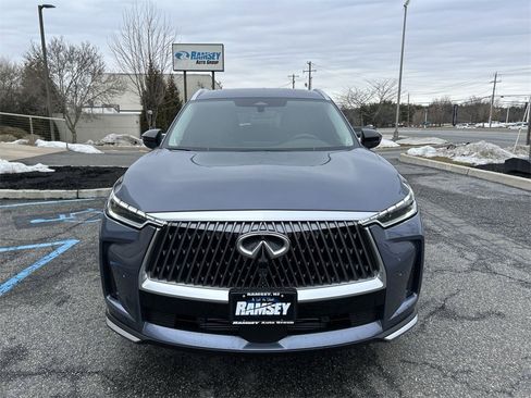 New 2026 INFINITI QX60 Luxe image 3