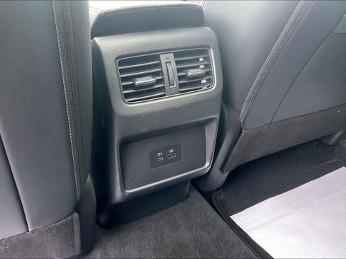 Used 2023 Nissan Rogue SV w/ SV Premium B Package image 30