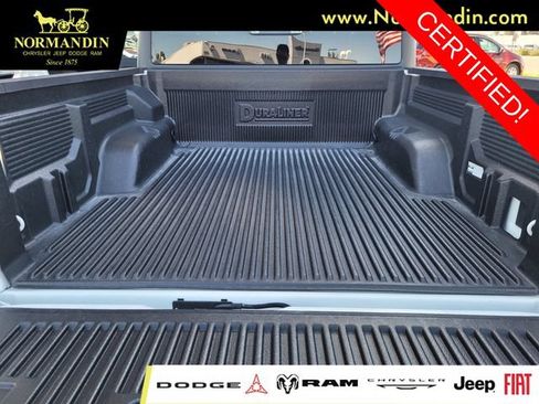 Certified 2026 Jeep Gladiator Mojave AWD/4WD image 19