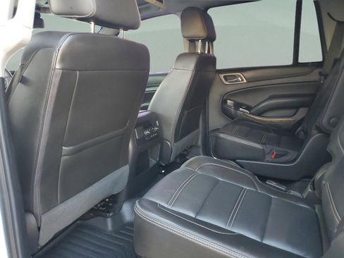 Used 2018 GMC Yukon Denali image 6
