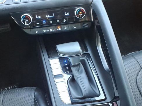 Used 2023 Hyundai Elantra Limited w/ Cargo Package image 24