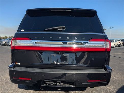 Used 2021 Lincoln Navigator Black Label image 5