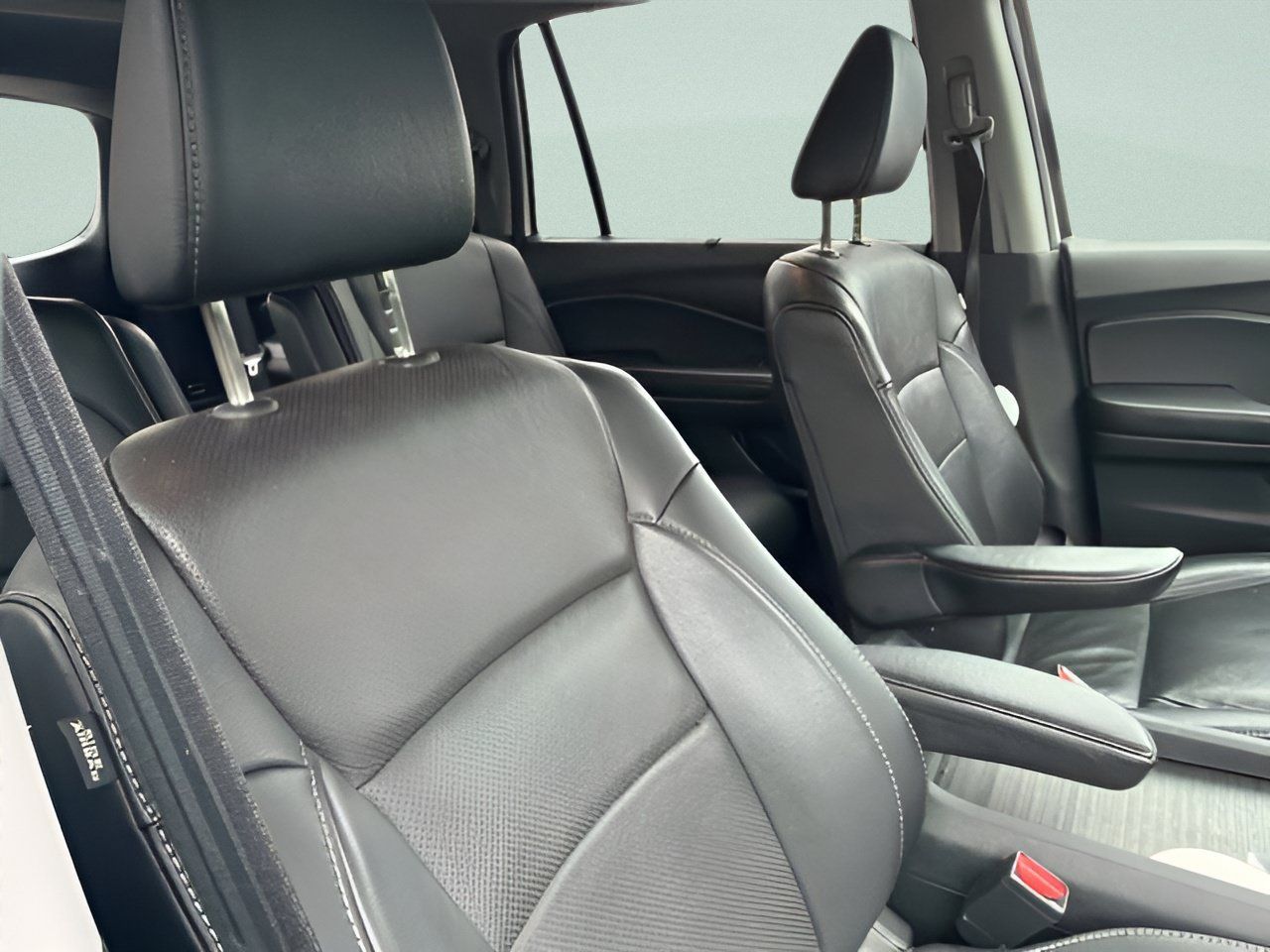 Used 2022 Honda Pilot Elite image 8