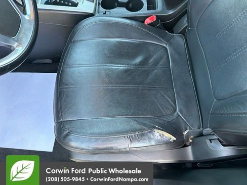Used 2015 Chevrolet Captiva Sport LT w/ Convenience Package FWD image 21