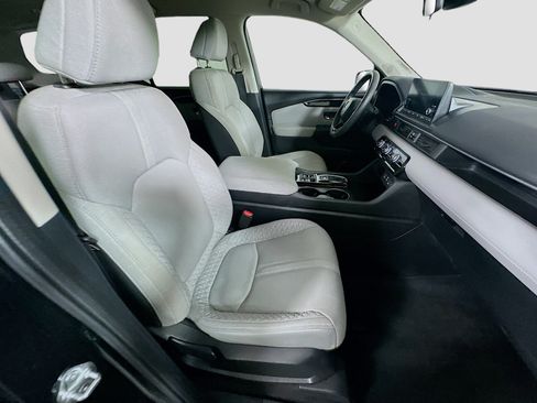 Used 2023 Honda Pilot LX image 28