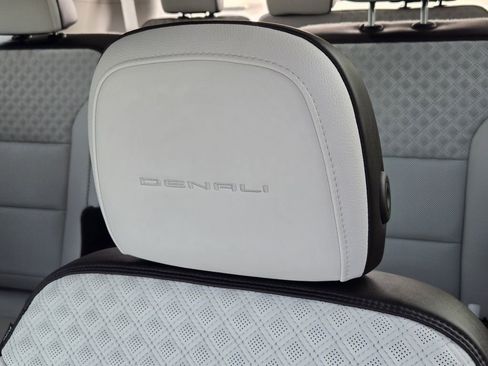 Used 2024 GMC Acadia Denali w/ Super Cruise Package AWD/4WD image 21