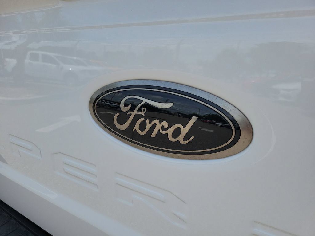 New 2026 Ford F250 Lariat w/ Black Appearance Package AWD/4WD image 8