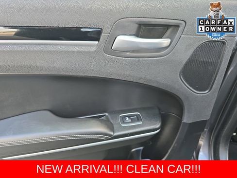 Used 2023 Chrysler 300 S RWD image 17
