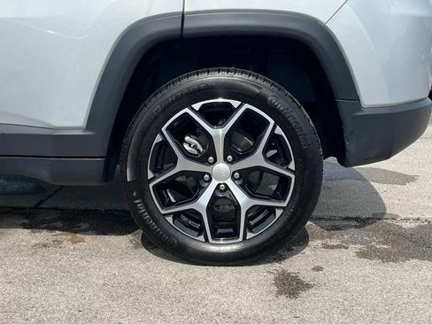 Used 2024 Jeep Compass Limited AWD/4WD image 16