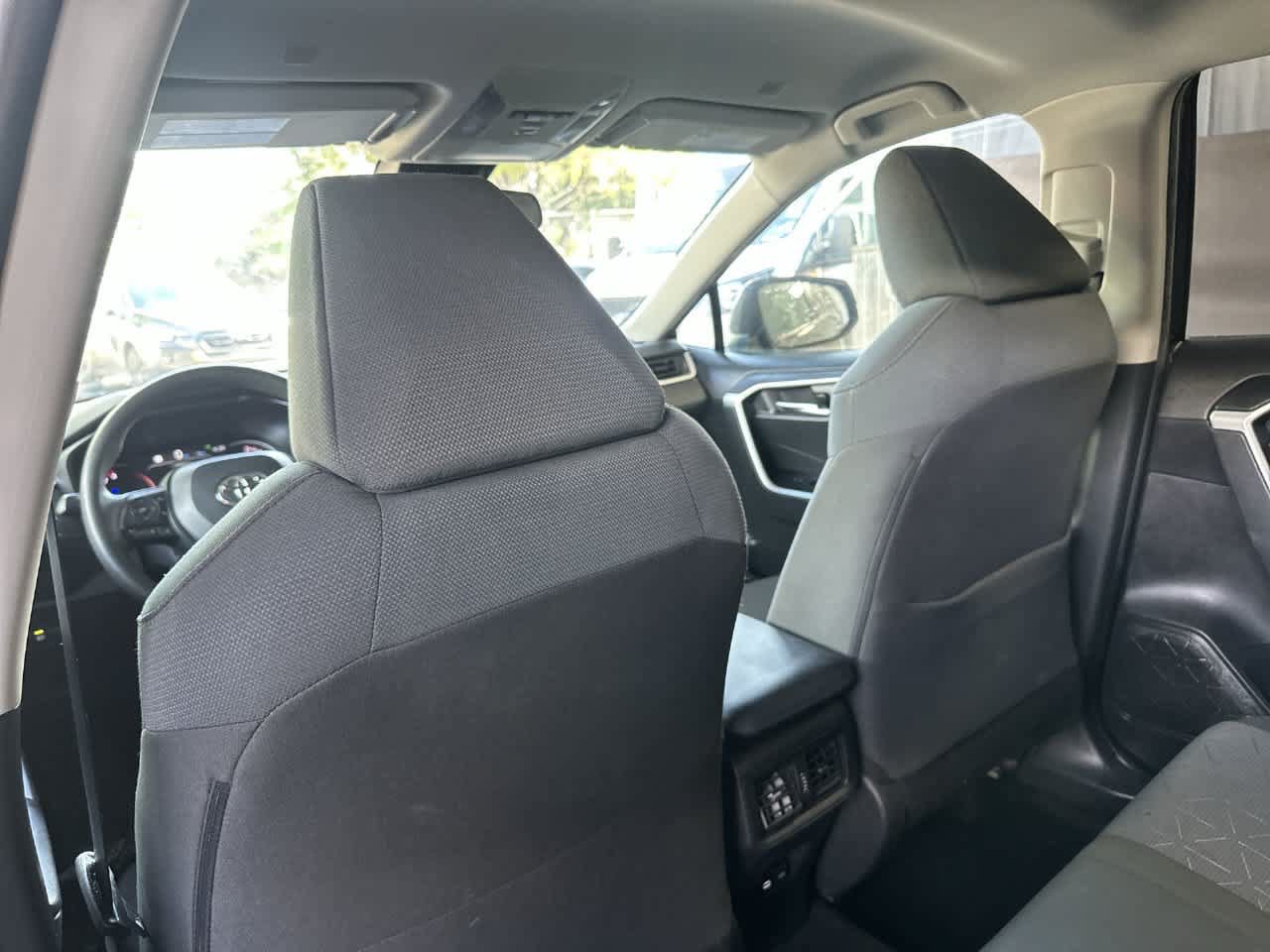 Used 2024 Toyota RAV4 XLE FWD image 23