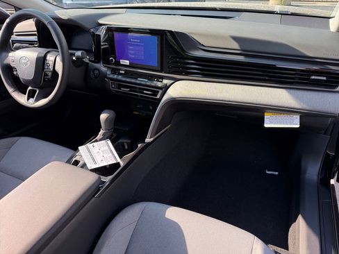 New 2026 Toyota Camry LE image 18