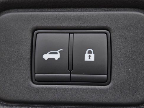 New 2026 Nissan Pathfinder SL FWD image 10