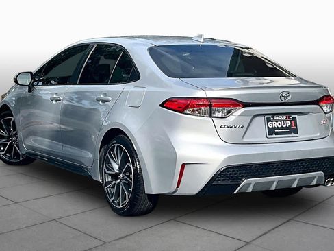 Used 2021 Toyota Corolla SE w/ SE Premium Package FWD image 12