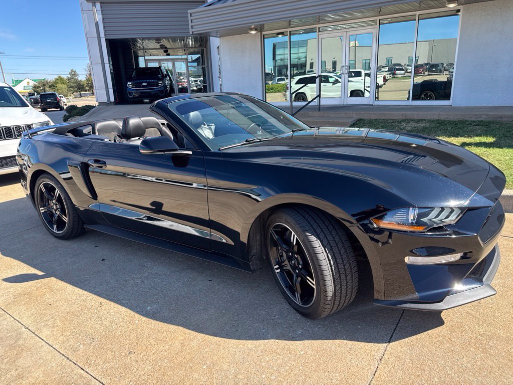 Used 2019 Ford Mustang GT Premium w/ Equipment Group 401A RWD image 10