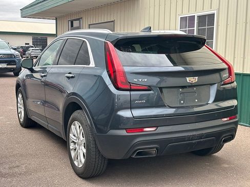 Used 2019 Cadillac XT4 Luxury w/ Cold Weather Package image 2