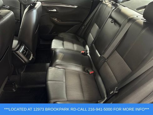 Used 2015 Chevrolet Impala LT w/ Convenience Package FWD image 19