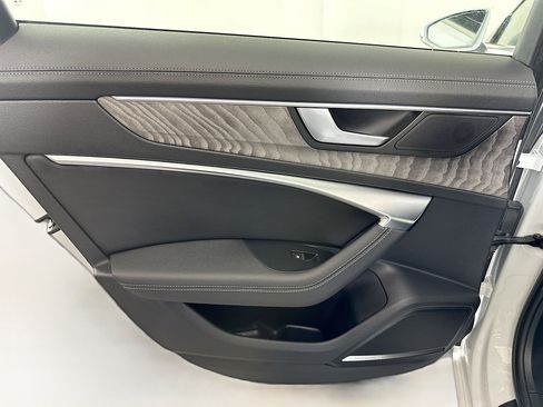Used 2024 Audi A6 Premium Plus image 27