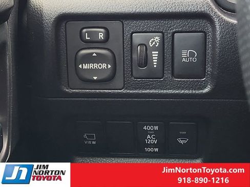 Used 2022 Toyota 4Runner TRD Off-Road Premium image 23