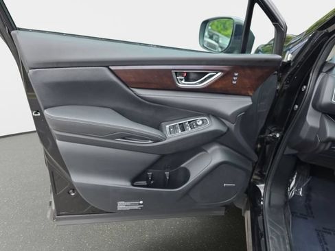 Used 2023 Subaru Ascent Touring AWD/4WD image 25