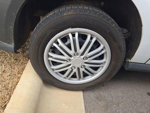 Used 2016 Ford Transit Connect XL image 5