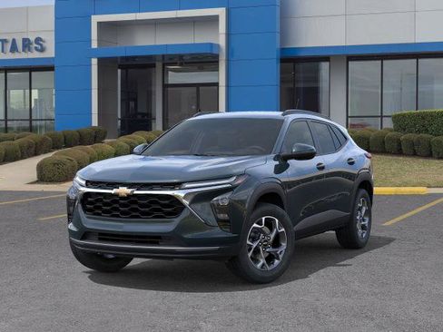 New 2026 Chevrolet Trax LT w/ Driver Confidence Package image 27