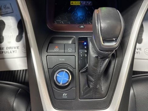Used 2023 Toyota RAV4 Limited AWD/4WD image 10