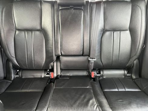 Used 2018 Land Rover Discovery Sport HSE image 35