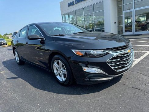 Used 2023 Chevrolet Malibu LS w/ LPO, Floor Liner Package FWD image 2