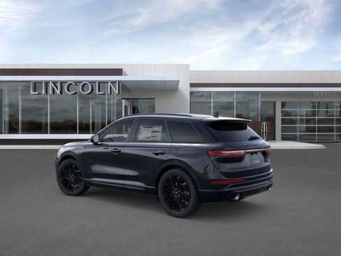 New 2026 Lincoln Corsair Premiere image 4