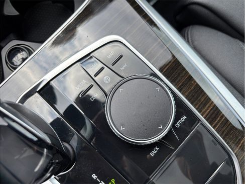 Used 2020 BMW X5 sDrive40i w/ Premium Package image 39