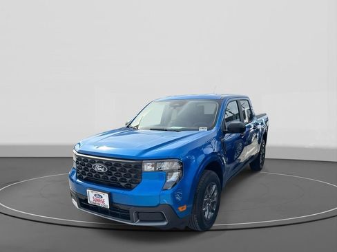 Used 2025 Ford Maverick XLT w/ Equipment Group 302A AWD/4WD image 4