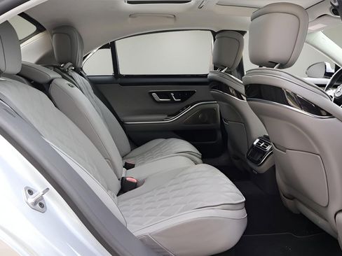 Used 2022 Mercedes-Benz S 580 4MATIC Sedan image 16