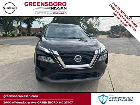 Used 2021 Nissan Rogue SV FWD image 1