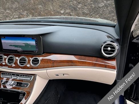 Used 2019 Mercedes-Benz E 300 4MATIC w/ Driver Assistance Package image 15
