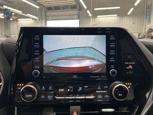 Used 2021 Toyota Highlander XSE AWD/4WD image 20