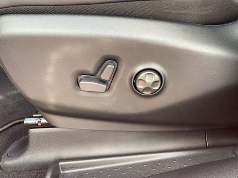 New 2026 Chrysler Pacifica Select image 12