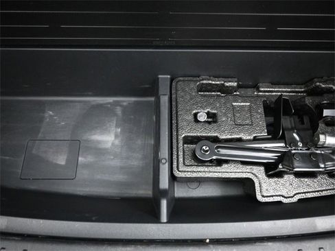 Used 2022 Kia Sorento SX image 16