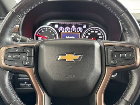 Used 2021 Chevrolet Tahoe High Country w/ Premium Package AWD/4WD image 31