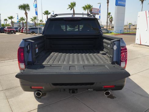 New 2026 Honda Ridgeline Black Edition image 7