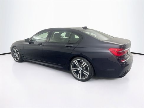 Used 2019 BMW 750i 750i image 7