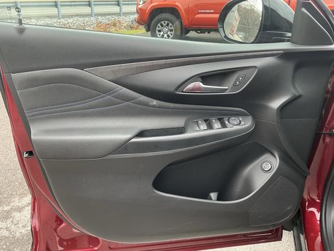 Used 2024 Buick Envista Sport Touring w/ Convenience I Package image 12