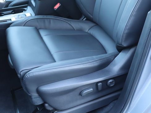 New 2026 Subaru Ascent Limited image 10