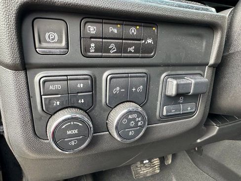 Used 2025 Chevrolet Tahoe RST image 22