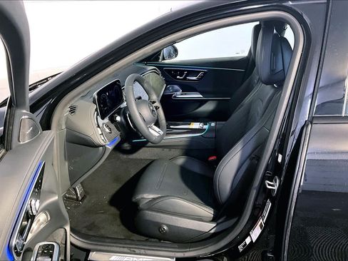 New 2026 Mercedes-Benz E 53 AMG e 4MATIC Sedan image 13