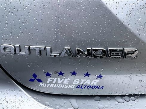 Used 2022 Mitsubishi Outlander ES AWD/4WD image 8